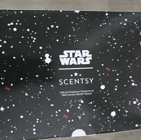 NIB Scentsy Star Wars Stormtrooper Full Size Warmer